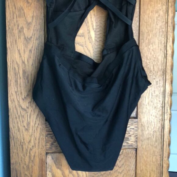 BCA by Rebecca Virtue Free To Be One Piece Swimsuit Size Small & Large - Picture 7 of 12